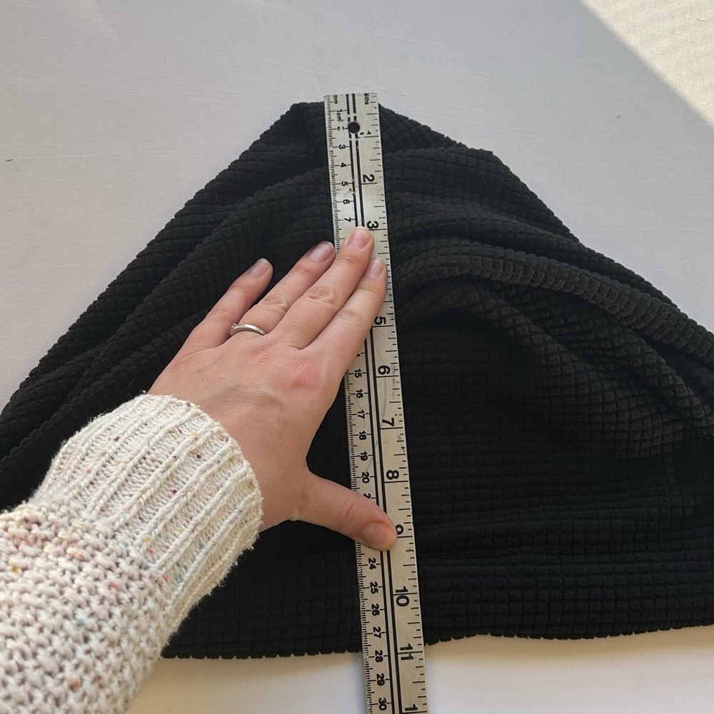 Mountain Ridge Black Textured Fleece Cowl Scarf Crossover Snood - Picture 5 of 7